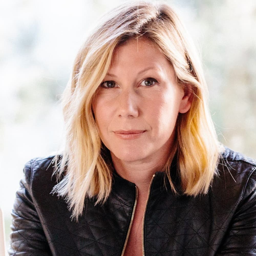 Nicole Perlroth headshot